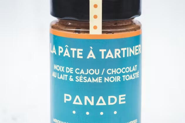 Pâte à tartiner noix de cajou/chocolat au lait &amp; sésame noir toasté