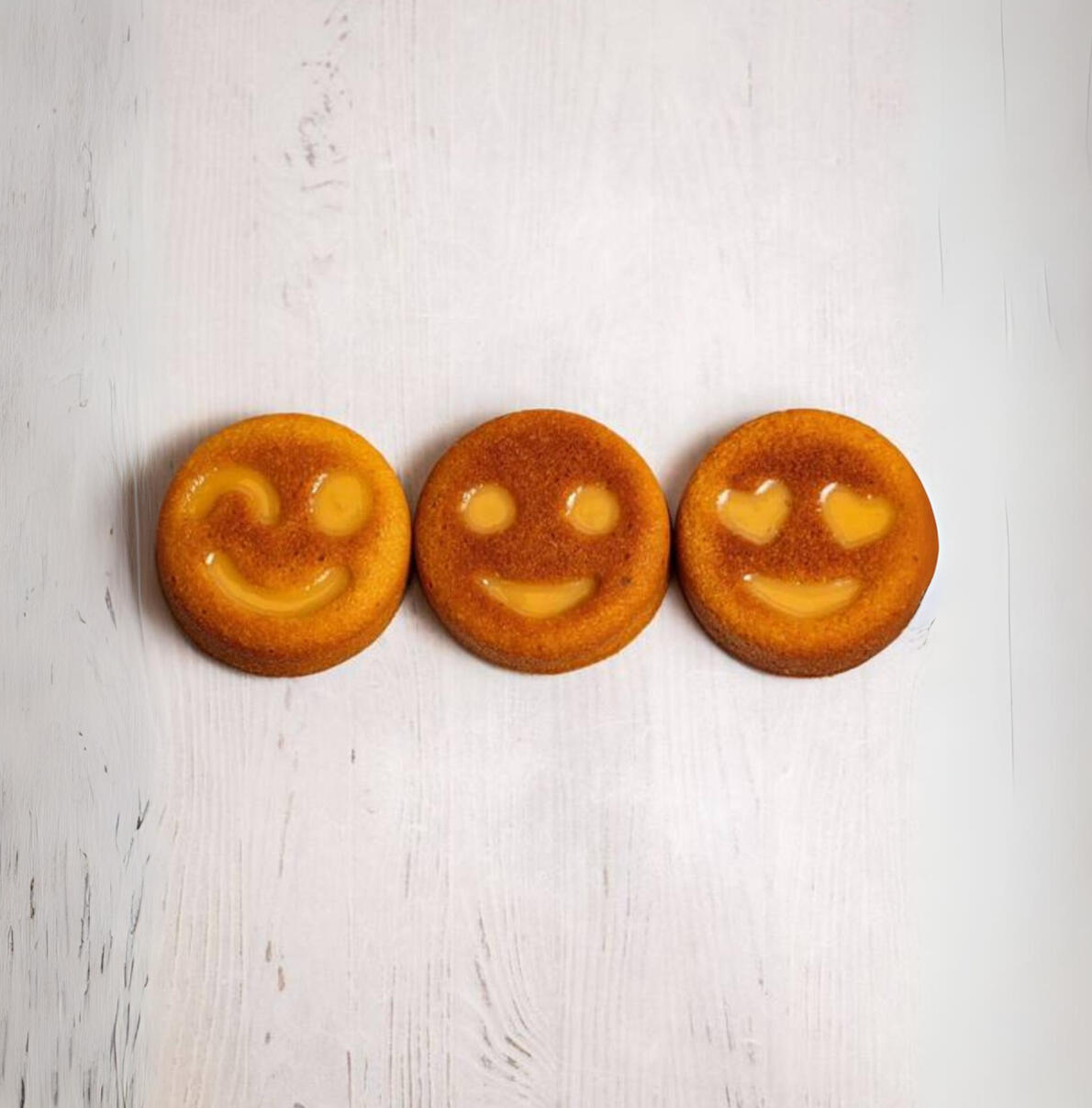 Financier caramel smiley
